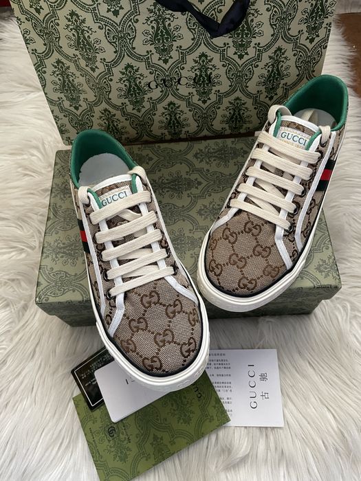 Стильні жіночі кеди Gucci