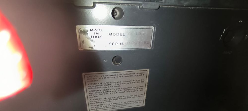 Órgão musical preto