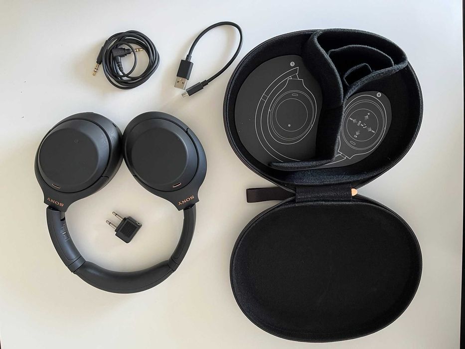 Sony WH-1000XM4 - Cancelamento de Ruído (Como Novos)