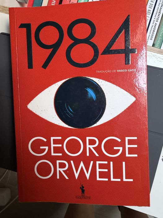 Livros varios.