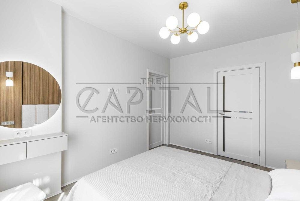 Продаж квартири 45 м 2 ЖК Варшавський 3  податки сплачуються окремо