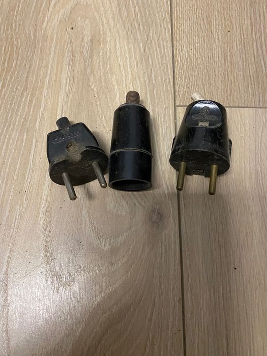 Wtyczki prądowe z prlu