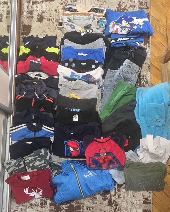 «Пакет одягу хлопчику на ріст 122–128, 35 речей Adidas Puma».