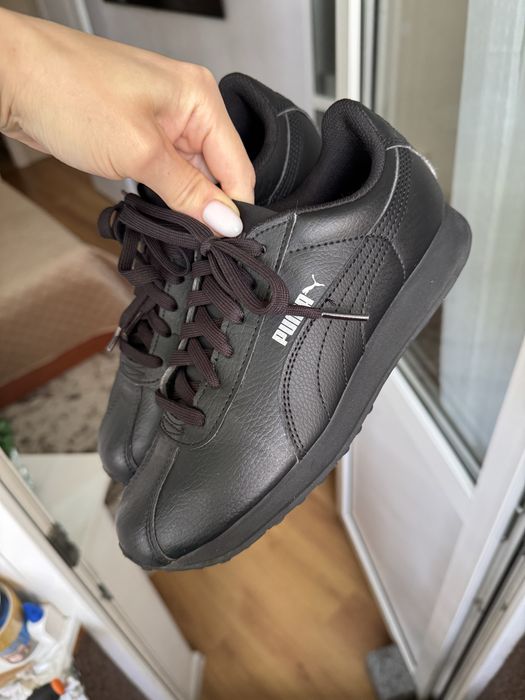 Оригінальні кросівки Puma