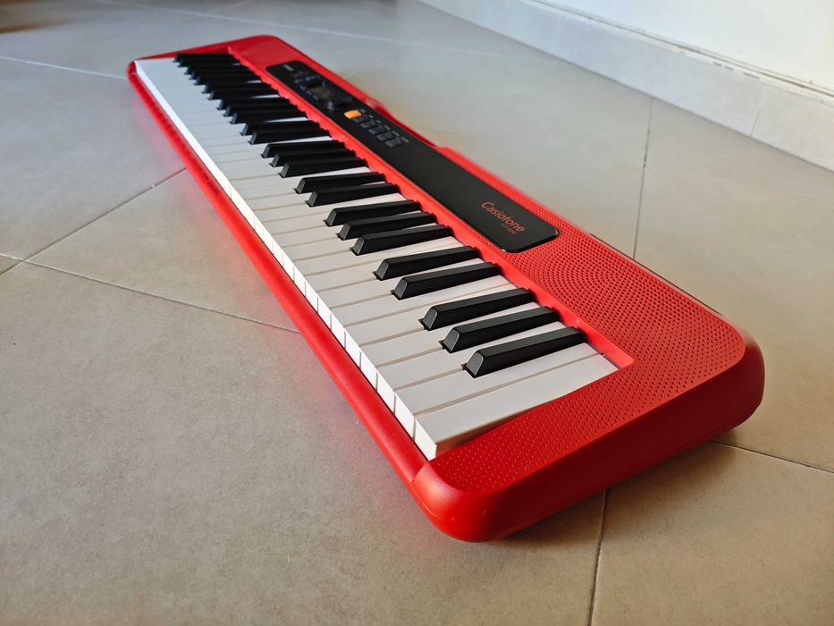Casio CT-S200 RD