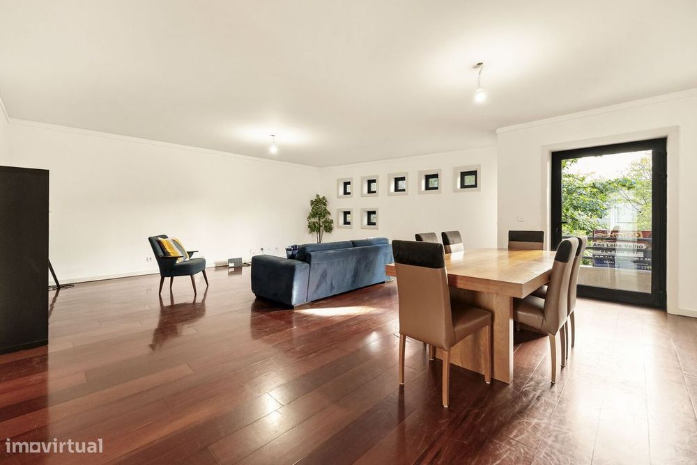Apartamento T4 com estacionamento, Parque das Nações, Lisboa
