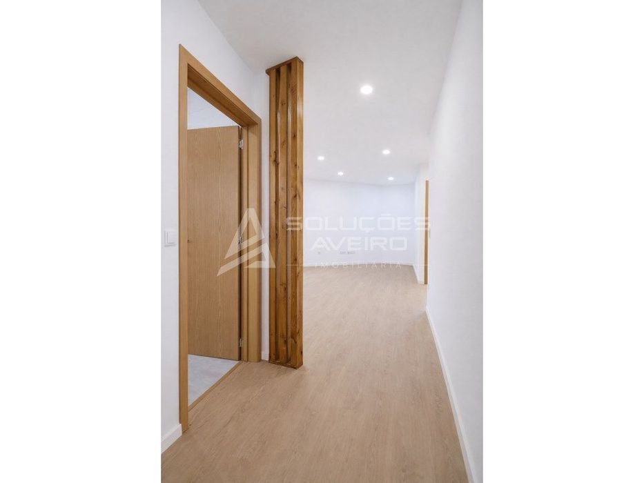 Moradia T2+1 Isolada e Térrea - Renovada em Estarreja