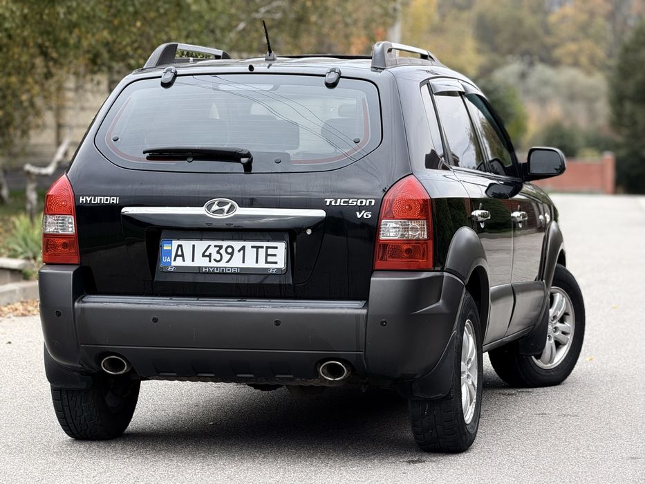 Hyundai Tucson, автомат, газ/бензин, полный привод