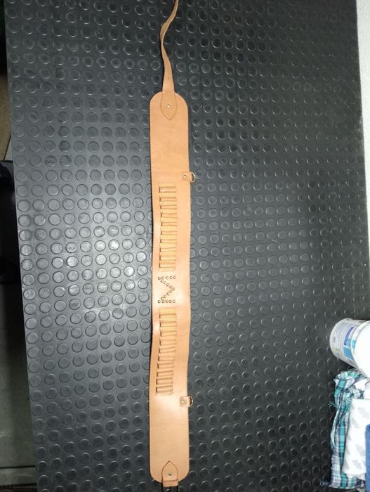 Cartucheira balas em couro