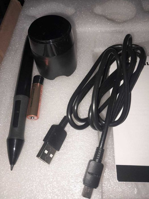 Графічний планшет HUION 610 PRO