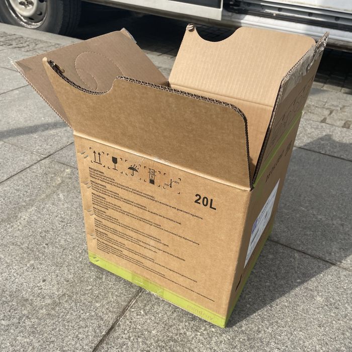 karton papierowy wzmacniany 30x30