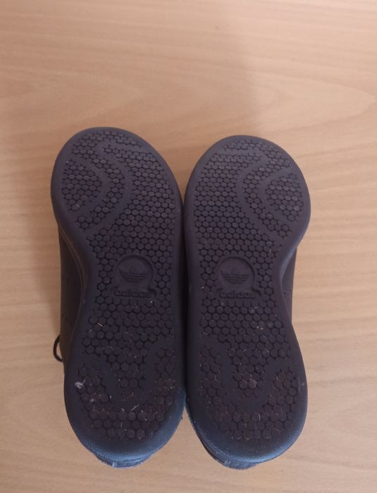 Культовые кроссовки Adidas Stan Smith (Triple Black) — Полностью черные / Кожа. Розмер  38.5