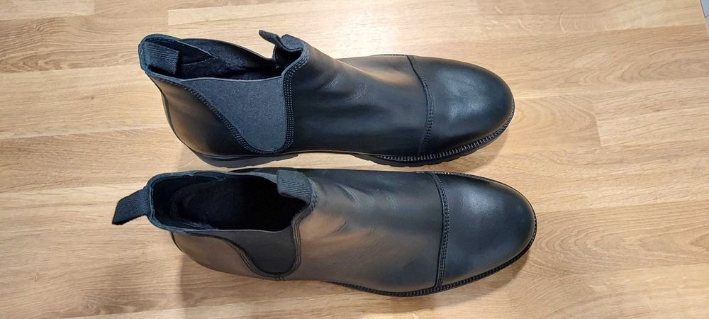 Botas da conceituada marca sueca Ten Points