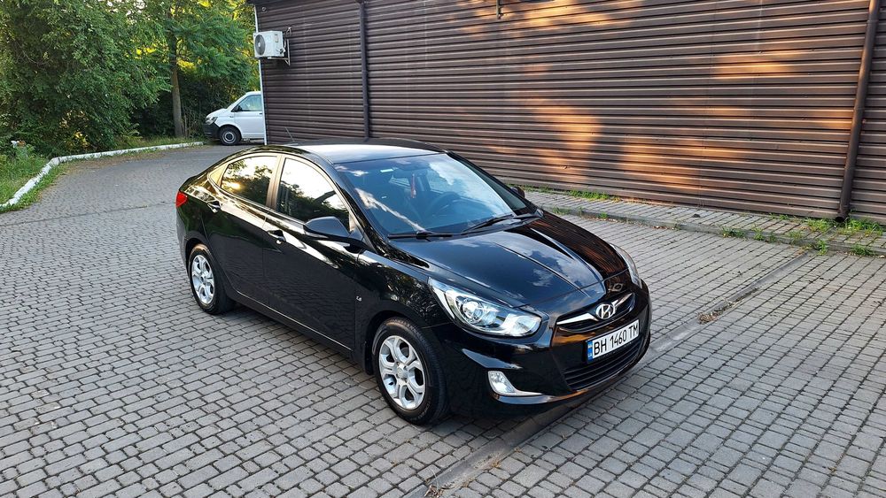 Hyundai Accent 2012 1.6 Автомат