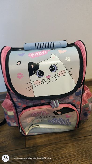 Plecak tornister dla dziewczynki nowy z metką Loozz