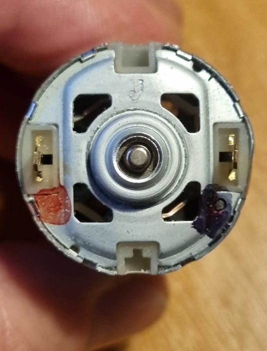 Електродвигуни постійного струму-12V та 18V.