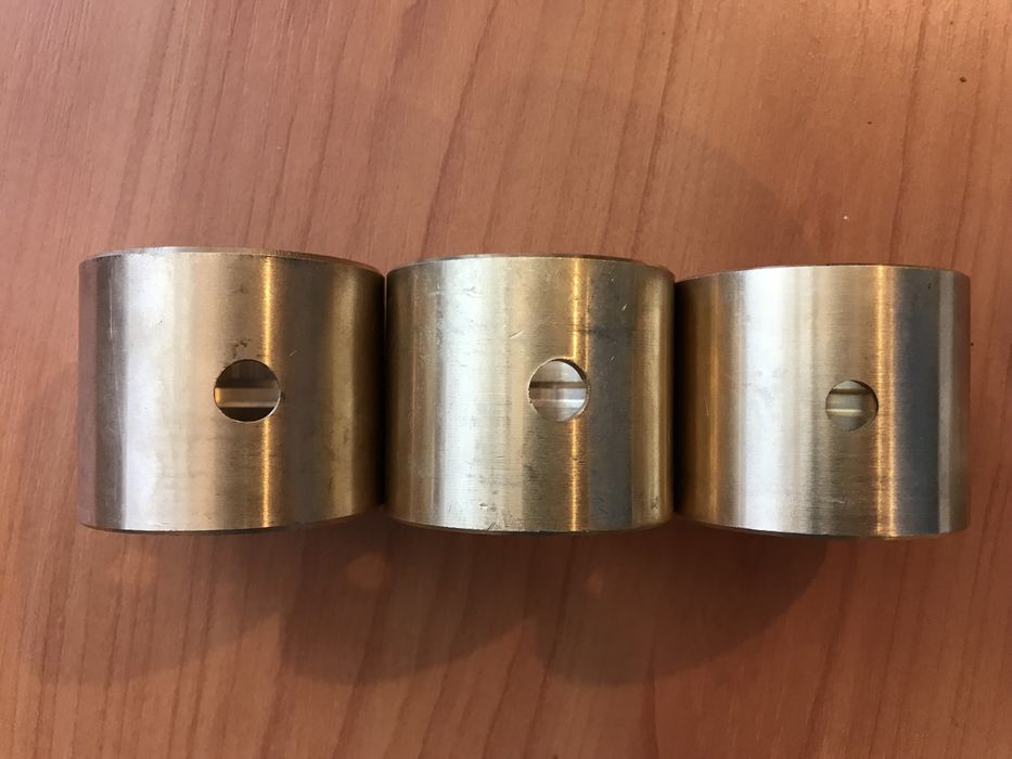 Втулка шатуна ЯМЗ-236, 238, 240 бронза