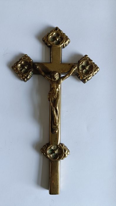 Krzyż mosiężny do zawieszenia