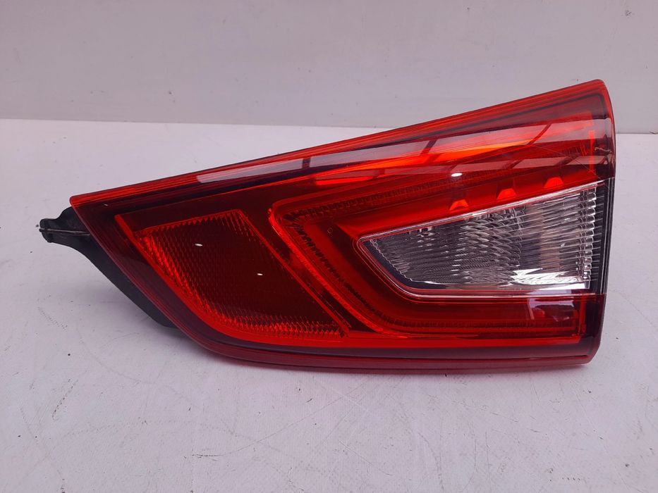 Farolim da mala direito NISSAN Qashqai II (J11)