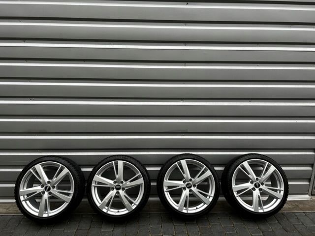 Oryginalne Felgi Audi 19 RS3 S3 A3 A4 A6 TT