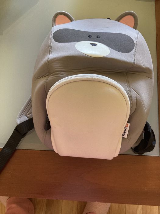 Mochilas  de menina e senhora