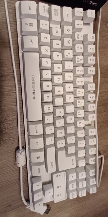 Teclado com fio gaming