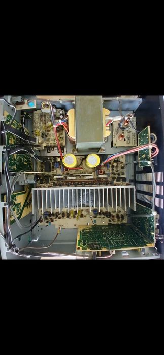 Аkai AM 57 + пульт , Hi Fi усилитель .
