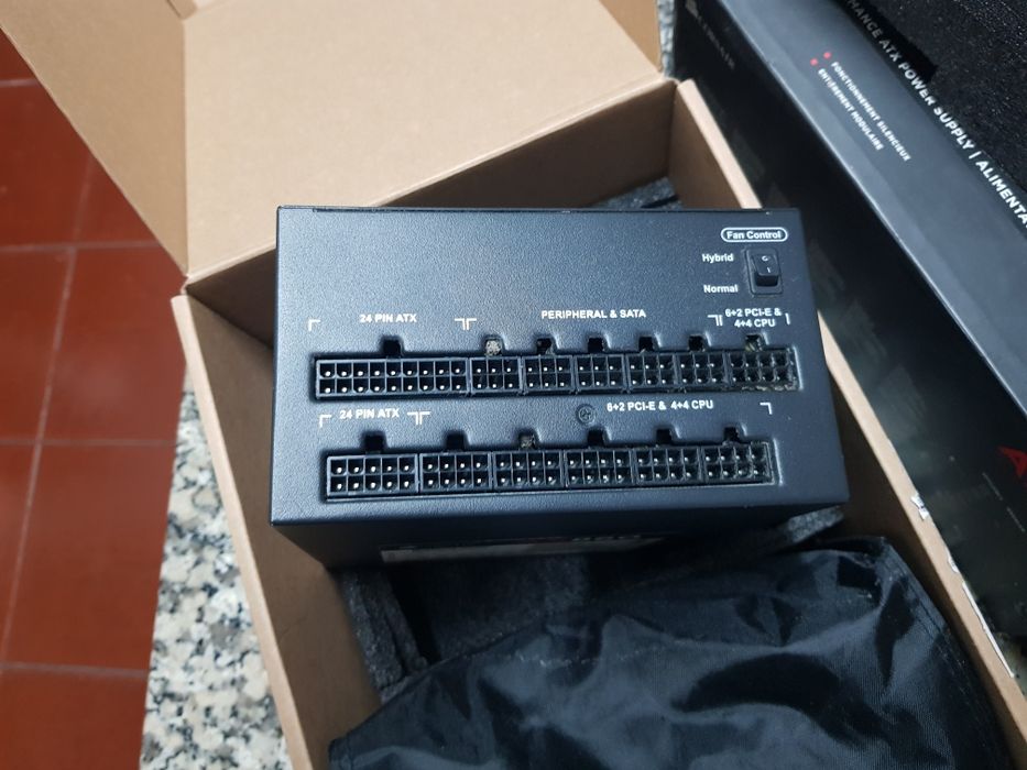 Corsair Platinum AX860 Power Supply64738491819138123