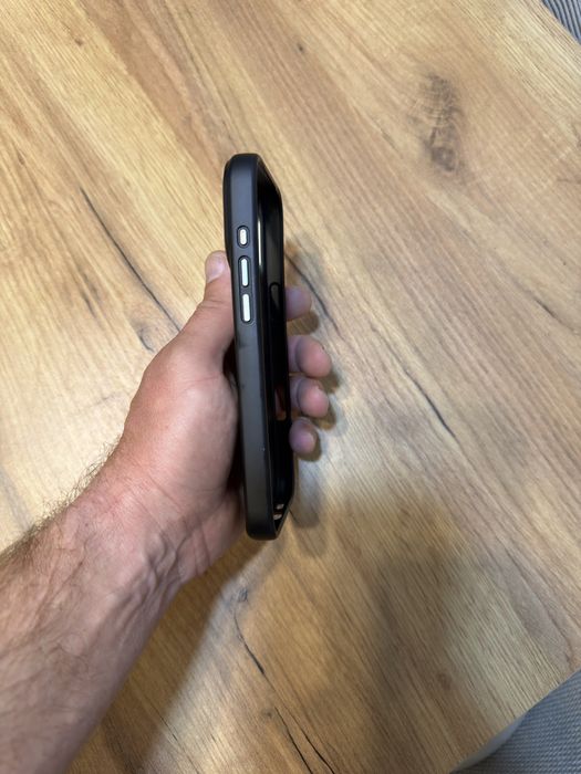 Карбоновый чехол Wiwu на iphone 17 pro max