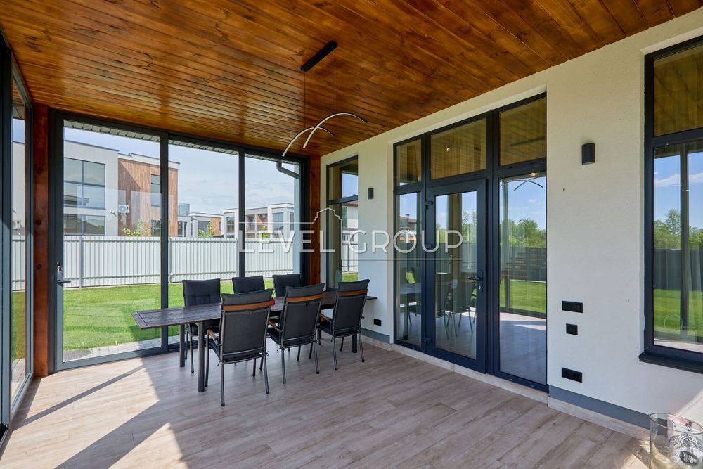 Продаж сучасного котеджу 150 м2 з ремонтом КМ Osocor House, Дарницький район, Славутич, Київ