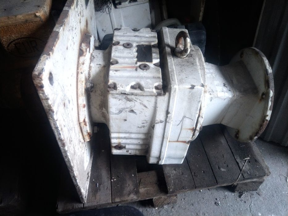 Motoreduktor RF107 18.5kw SEW 47 obr 2 sztuki