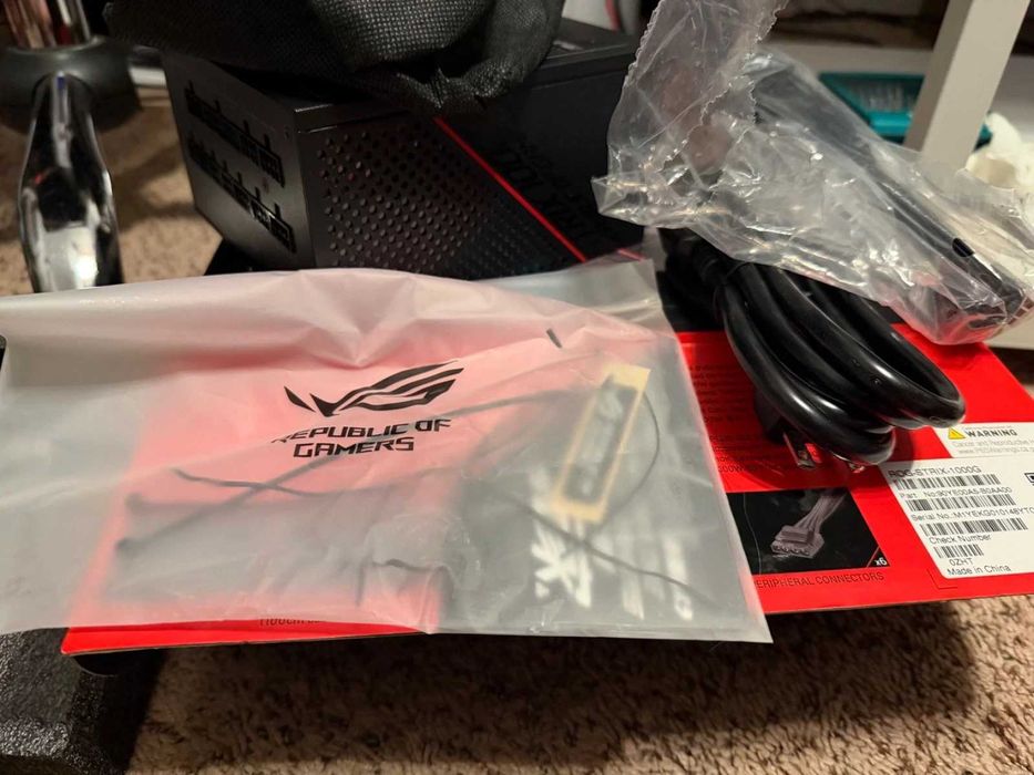Блок живлення Asus ROG Strix 1000G Gold гарантія 10 років!