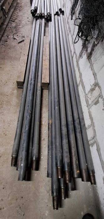 Żerdzie wiertnicze Ditch Witch