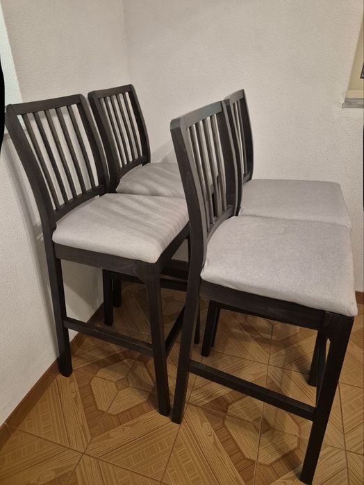 Cadeiras altas 75cm