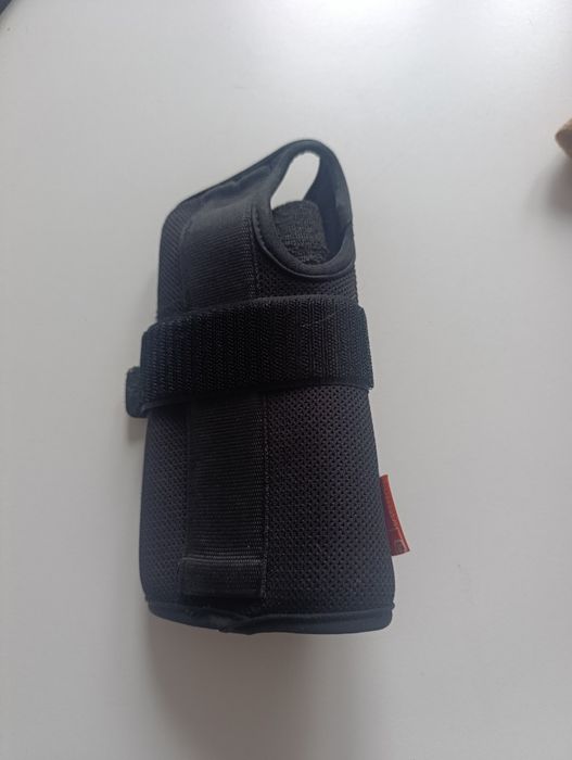 Orteza prawa ręka szwajcarska