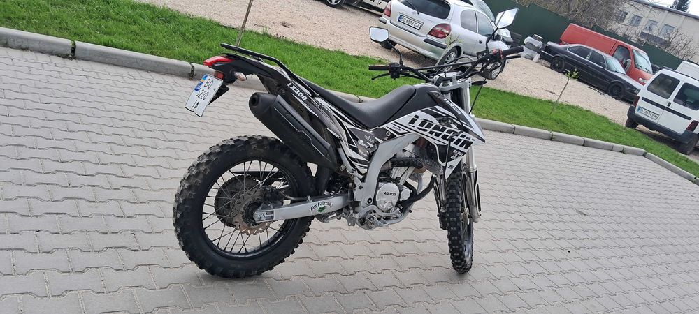 Loncin 300 лось водяне охолодження на повному ходу