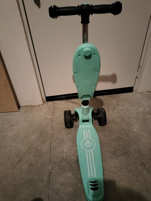 Trotinete berg com assento