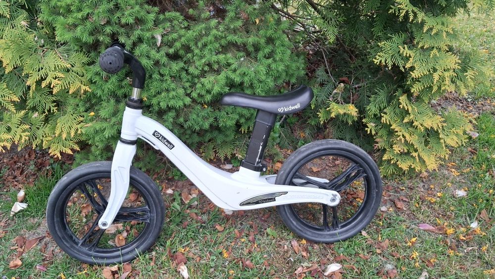 Rowerek biegowy dla dzieci Kidwell FORCE 12" BIAŁY magnezowy lekki