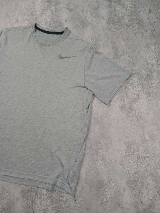 Футболка Nike Розмір M