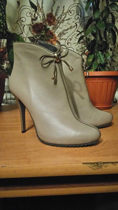Ботинки женские, р. 39, натуральная кожа, новые