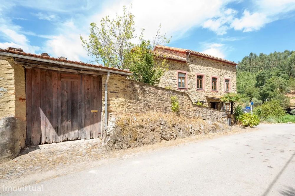 Casa Renovada em Góis, Coimbra - 3  Quartos e 2 WC