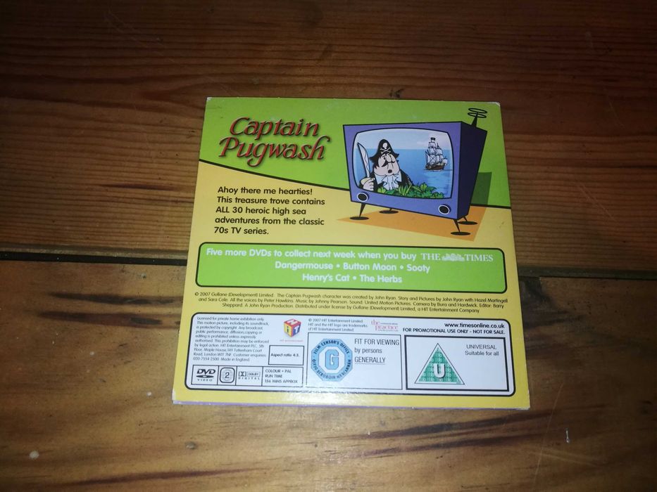 CAPTAIN PUGWASH	DVD sem legendagem - áudio Inglês