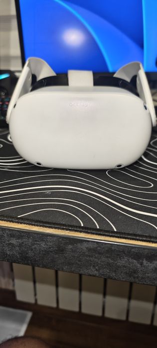 Oculus Quest 2 128Gb. В отличном состоянии.