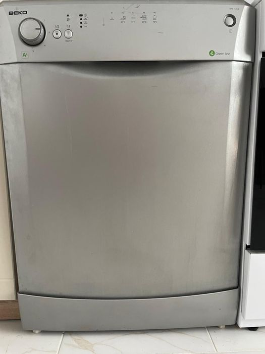 Посудомийна машина Beko