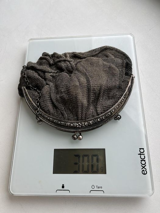 Жіноча сумочка зі срібла 800*