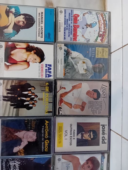 Conjunto de 37 Cassetes de Música Portuguesa/Outras