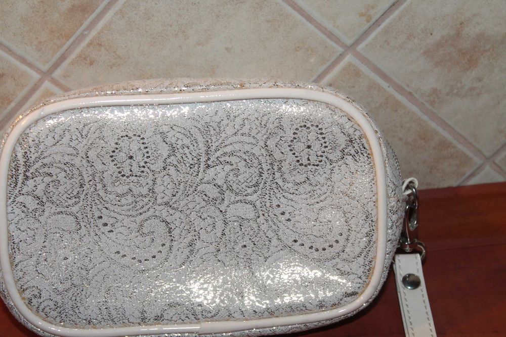 Mała torebka wieczorowa