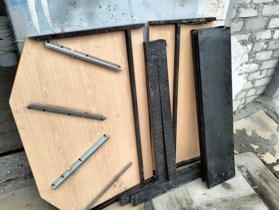 Стол компьютерный IKEA