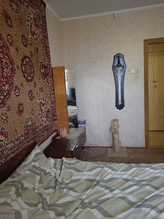 Бровари продам 2 кім.квартиру вул.Незалежності.