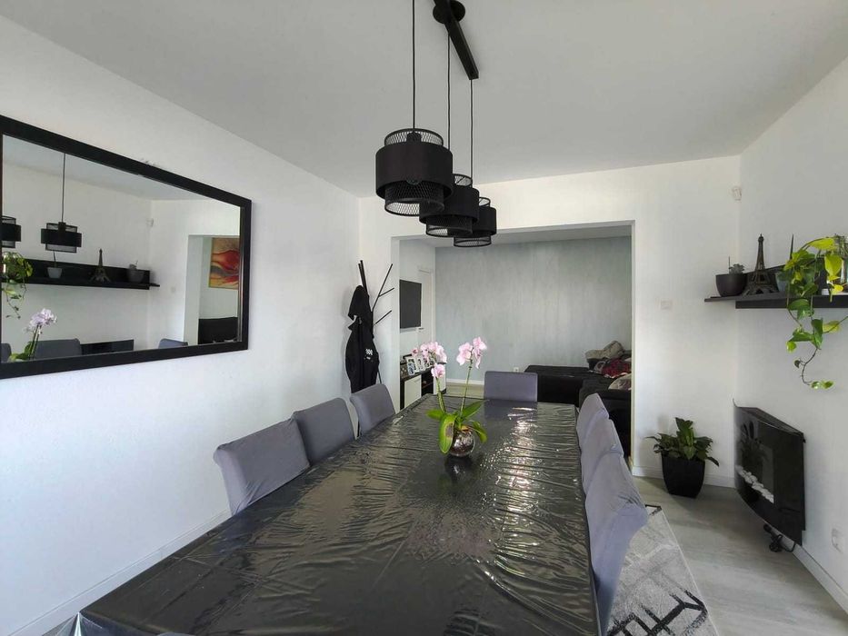 Moradia T5 + 2 renovada/Ar Condicionado / Espite / Ourém